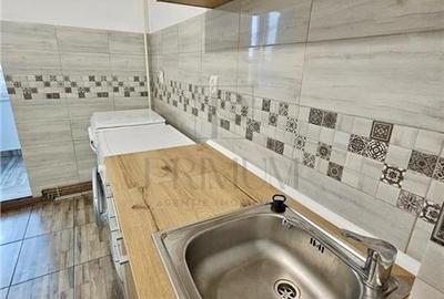 COMPLEX - 2 Camere - Decomandat - Etaj intermediar - Mobilat - 4