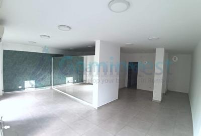 Spațiu comercial, de 55 mp, în Central - 1