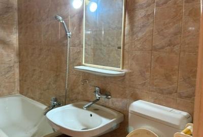 Apartament cu 2 camere decomandat în Olteniței - 12