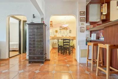 De vanzare 4 camere Racadau-zona Parcul Trandafirilor - 3