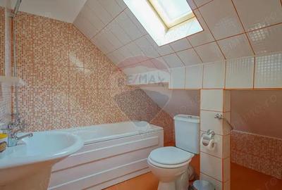 Casa / Vila de vanzare in Ra?nov, afacere-Pensiune clasificata - 1