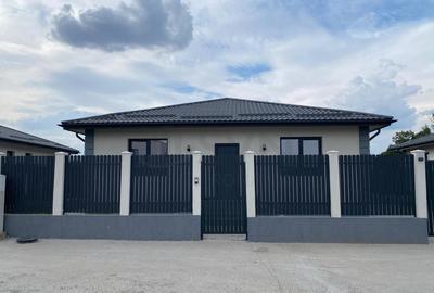 Vila cu 4 camere in Otopeni