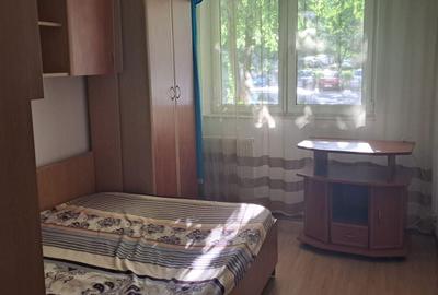 Apartament cu 4 camere decomandat în Ostroveni - 2