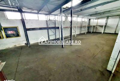 Spațiu comercial, de 215 mp, în Central - 8