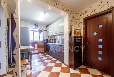 Vânzare, apartament, 3 camere, zona Uverturii - 3