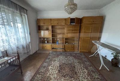 Casa de vanzare 3 camere - 3