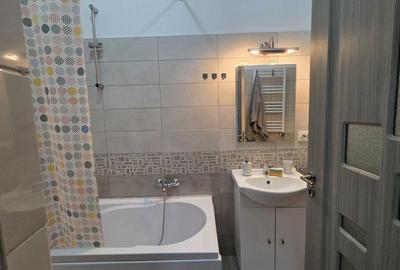 Apartament cu 2 camere decomandat în Tractorul - 3