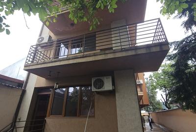 Proprietate specială, de 816 mp, în 13 Septembrie - 2
