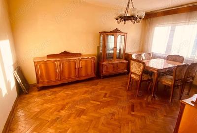 Apartament cu 3 camere decomandat în Central - 3