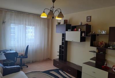 Vanzare apartament 3 camere zona 9 Mai-Domnisori - 1