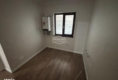 Casă cu 3 camere cu Teren 485 Mp în Central - 1