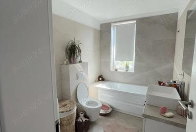 Proprietar Apartament 3 camere, etaj retras, 65.5 mp + terasa 28 mp - 8