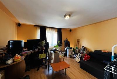 Casă individuală cu 6 camere cu Canalizare în Plopi - 5