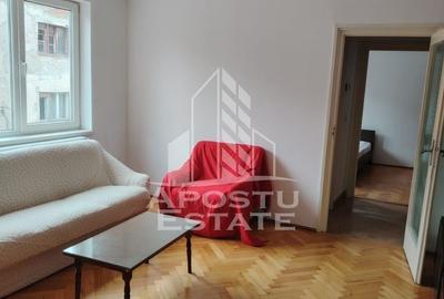 Apartament cu 3 camere semidecomandat, mobilat în Central - 8