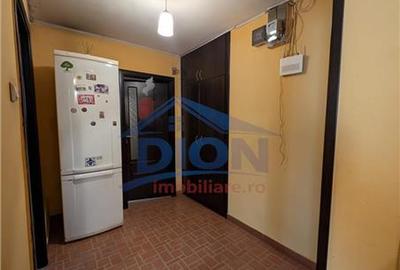 Apartament cu 3 camere semidecomandat, mobilat în Berceni - 11