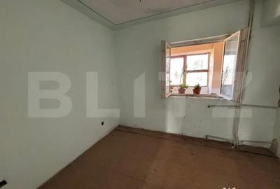 Apartament cu 4 camere decomandat în Centură - 1