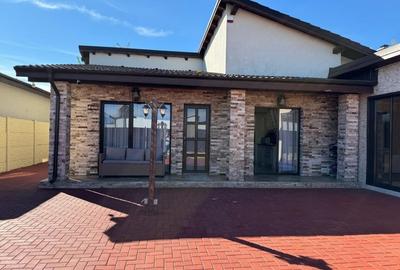 Casă individuală cu 3 camere cu Canalizare în Sânpetru - 3