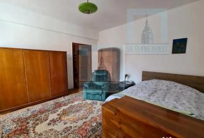 Apartament cu 4 camere decomandat în 15 Noiembrie - 3