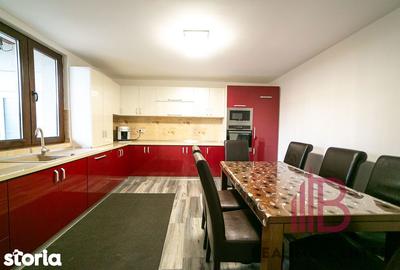 Casă cu 5 camere cu Teren 1128 Mp în Zimandu Nou