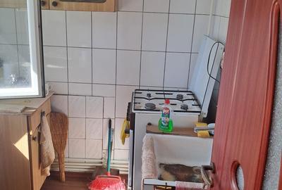 Apartament cu 3 camere semidecomandat în Micro 40 - 5