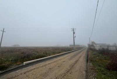 Vand teren - lot de casa in Sabareni - drum asfaltat, utilitati - 0% comision - 6