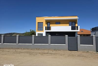 Casă cu 4 camere cu Canalizare în Hărman - 14