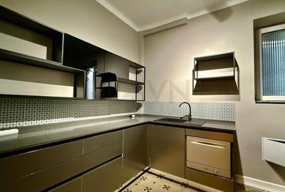 Apartament cu 5 camere semidecomandat, mobilat în Capitale - 3