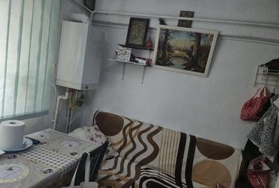 Garsonieră decomandată în Central - 4