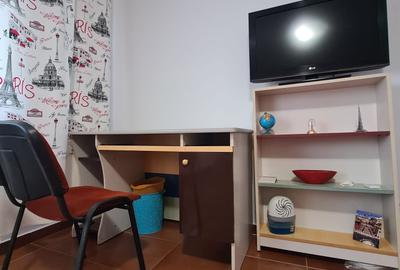 Apartament cu 2 camere semidecomandat, mobilat în P-ța Muncii - 3