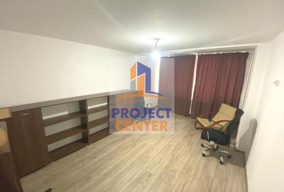 Apartament cu 4 camere decomandat în Eremia - 2