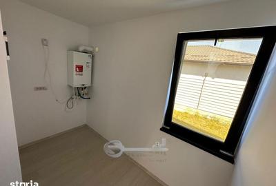 Casă cu 4 camere cu Teren 588 Mp în Bârnova - 8