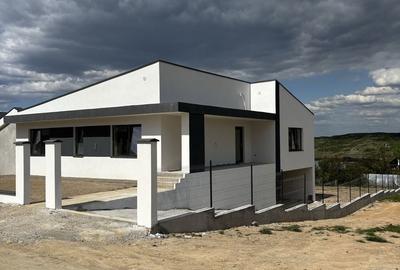 Casă cu 4 camere în Nord - 2
