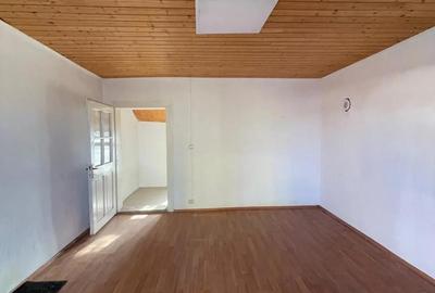 Spațiu comercial, de 28 mp, în Central - 5