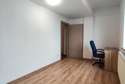 Apartament cu 3 camere decomandat, mobilat în Nicolina - 2