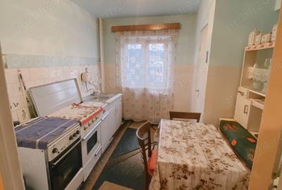 Vand apartament cu 2 camere in Brad - 3
