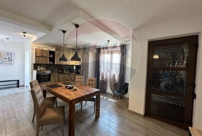 Casa / Vila Girov