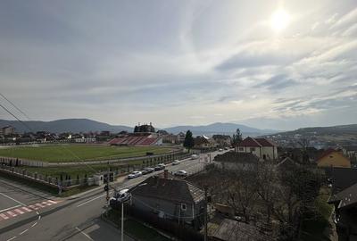 Garsonieră decomandată în Central - 2