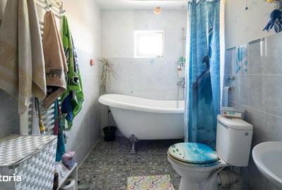 Casă cu 4 camere în Sălicea