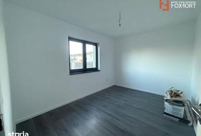 Casă cu 5 camere cu Teren 300 Mp în Giroc