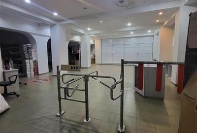 Spațiu comercial, de 190 mp, în Autogară - 7