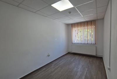 Spatiu de birouri, 44mp, Carcea, zona Ford