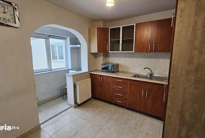 Apartament cu 2 camere decomandat în Central - 1