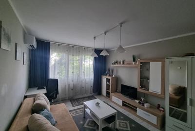 Garsonieră decomandată în Complex Studențesc