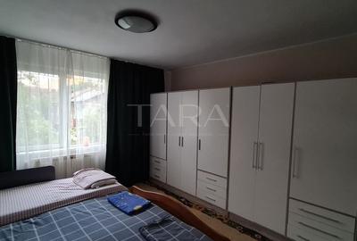 Casă individuală cu 10 camere cu Canalizare în Gruia - 1