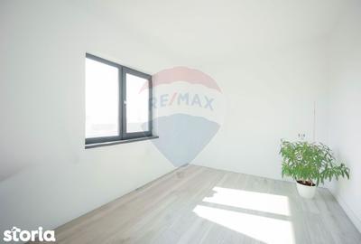 Casă cu 4 camere cu Teren 500 Mp în Nojorid - 9