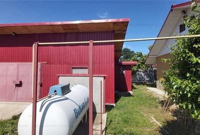 Casă cu 4 camere în Popești - 2