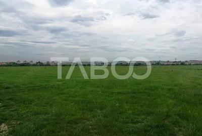 Teren de vanzare 4700 mp cu deschidere de 125 m zona Turnisor Sibiu - 1