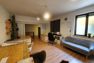 Casă cu 5 camere cu Teren 150 Mp în Tineretului - 1