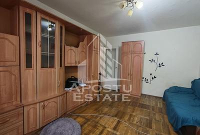 Apartament cu 2 camere la etaj intermediar, etajul 1, zona Dacia - 2