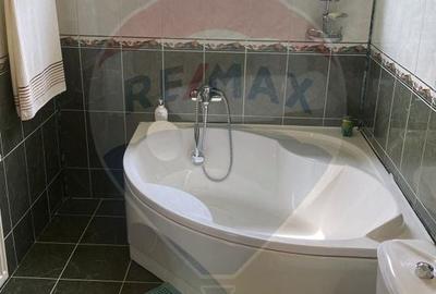Casă individuală cu 5 camere cu Piscina în Central - 50